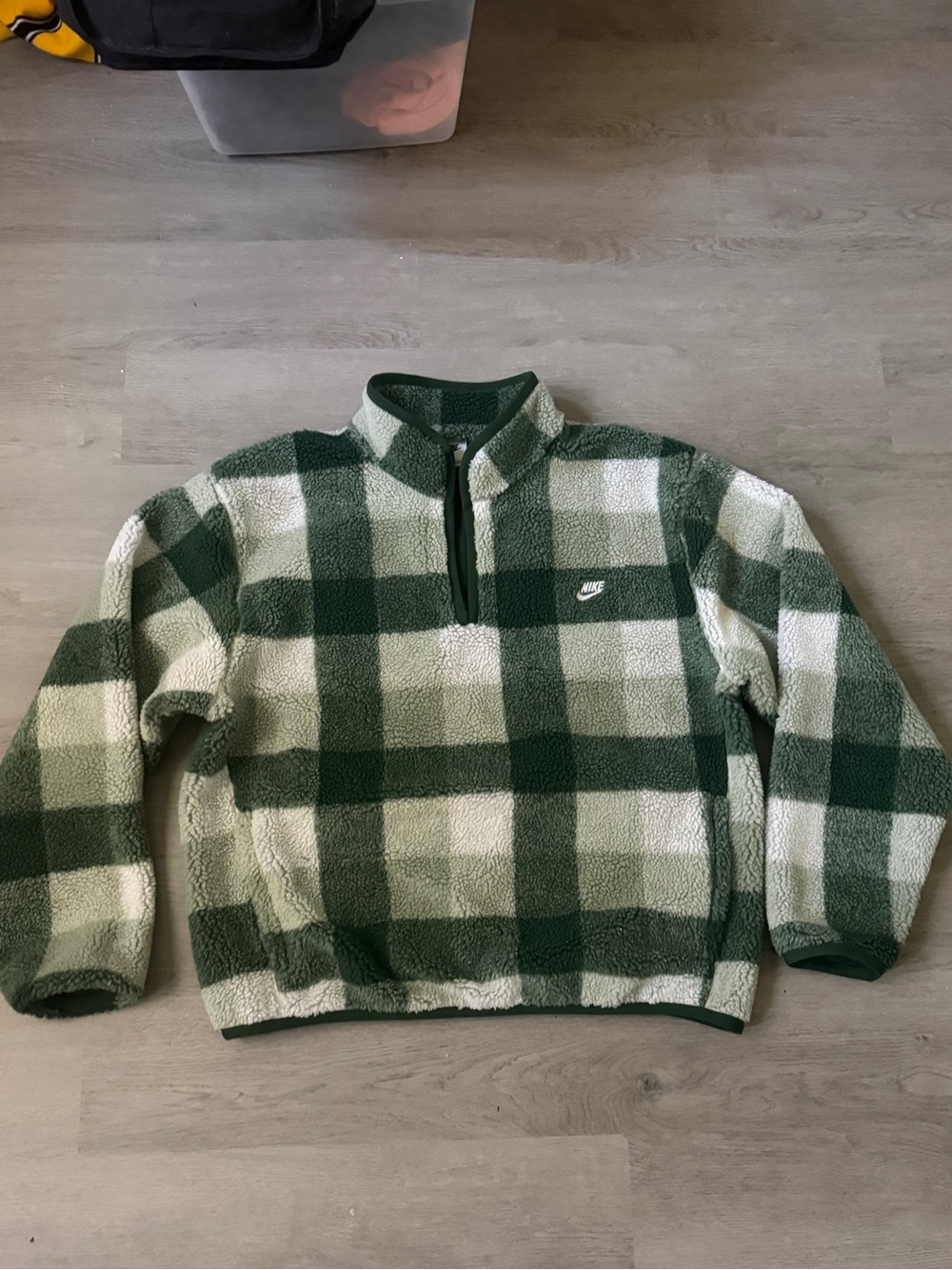Nike Men’s Green and White Check Sherpa Half-Zip Pullover